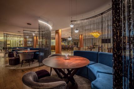 The Taste Room&Bar